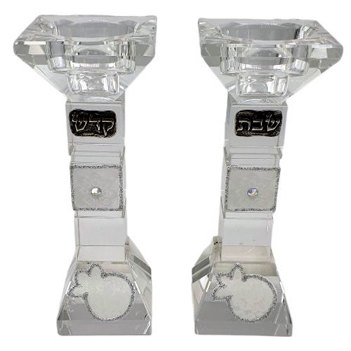 8011-A pair of 16 cm white lace candlesticks