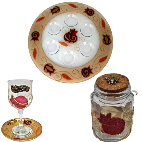 Sale !! A set  Rosh Hashanah, a plate of signs+wine cup +  honey dish